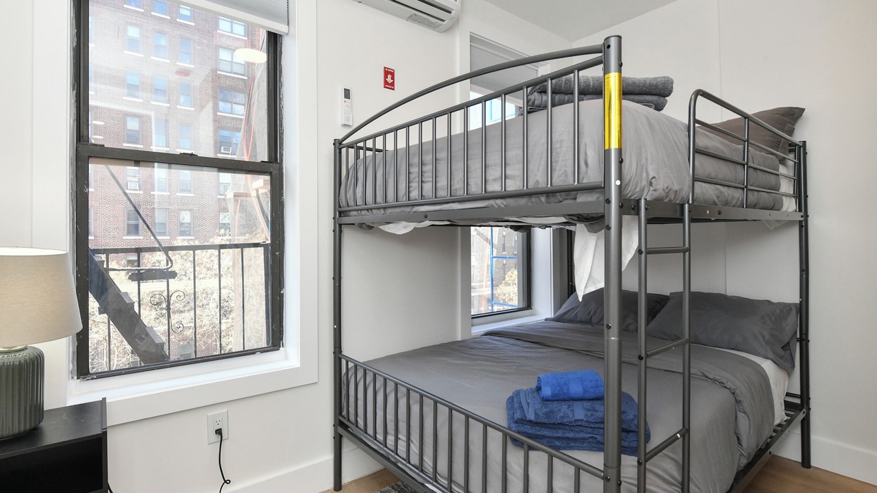 Photo of Bedroom in Manhattan Valley