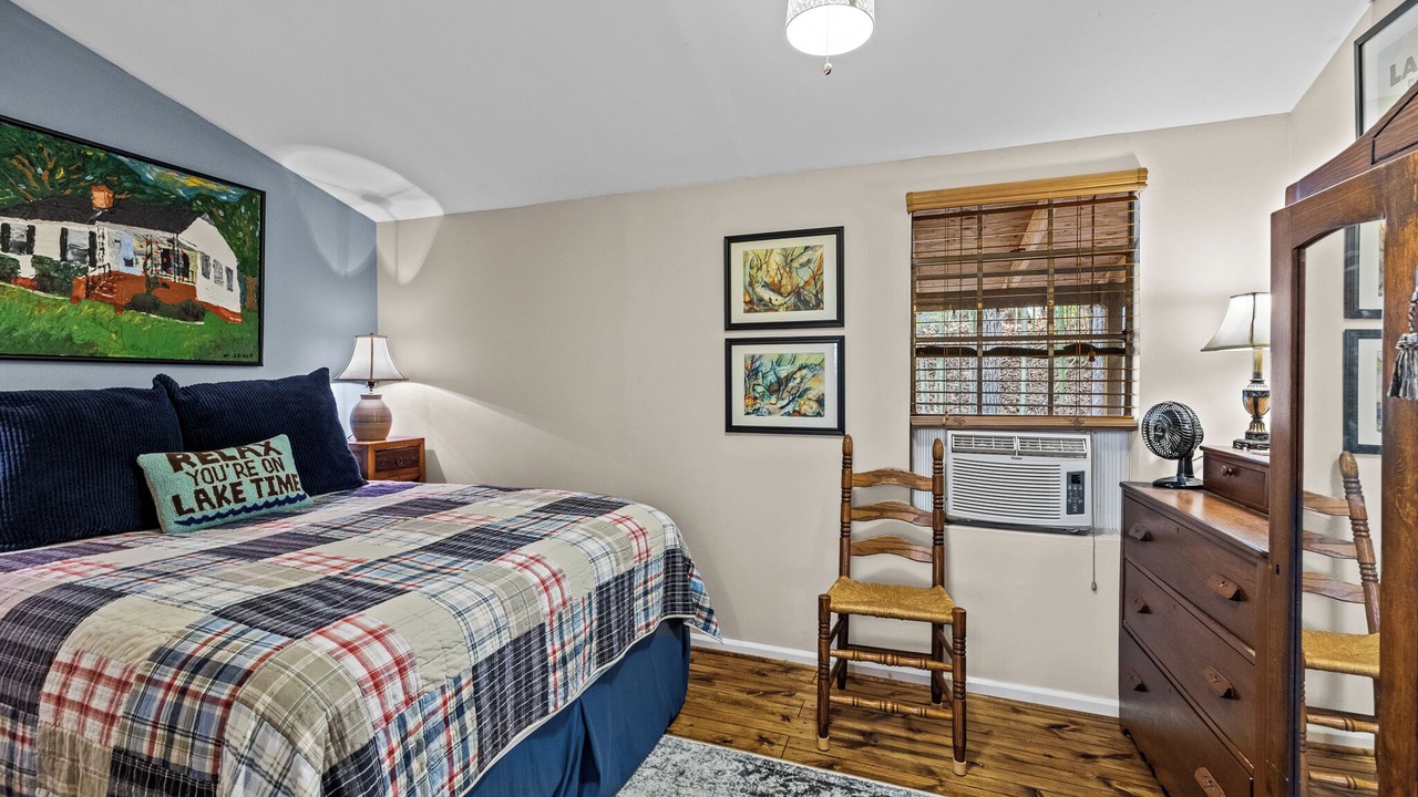 Photo of Bedroom in Clanton