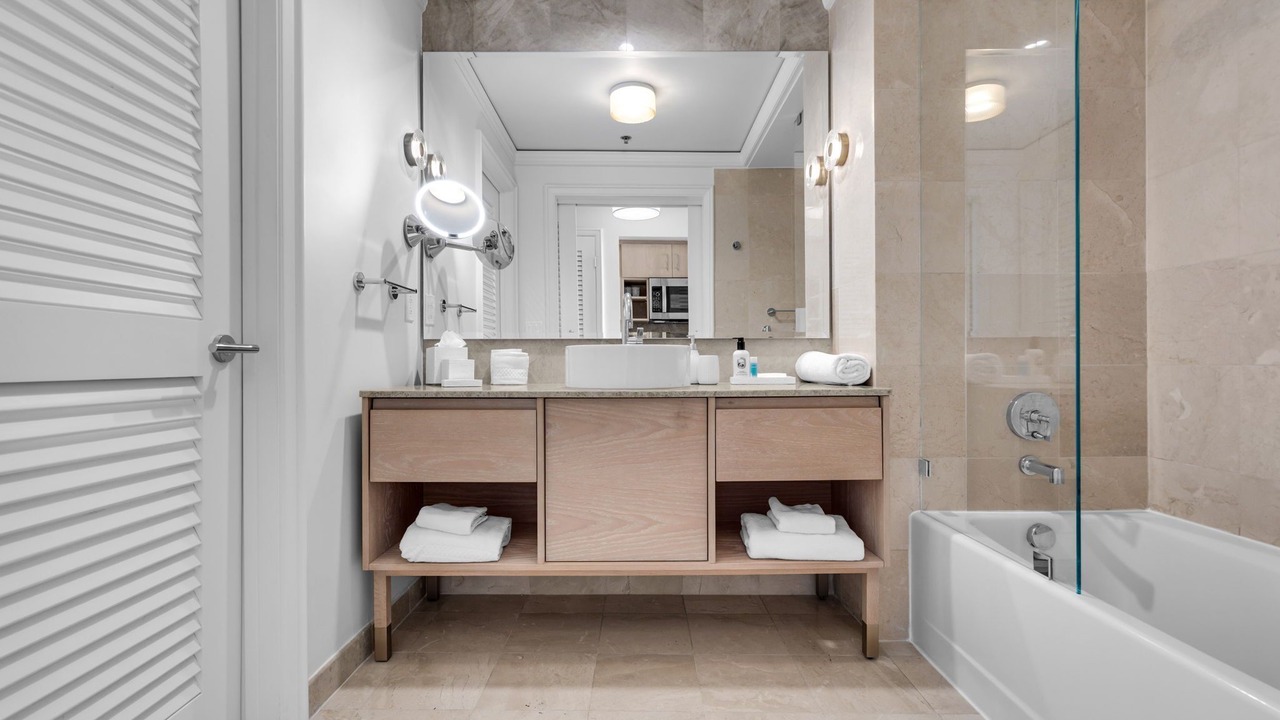 Photo of Bathroom in Key Biscayne