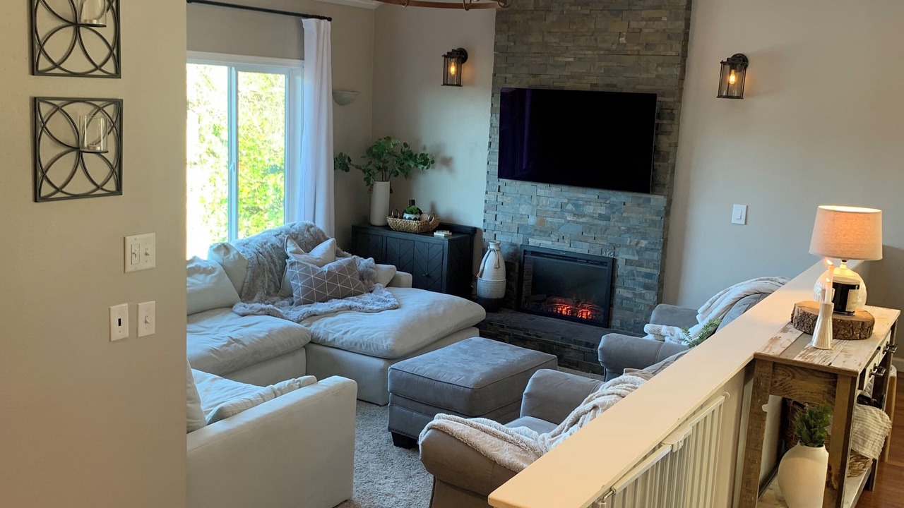 Photo of Livingroom in Thurston