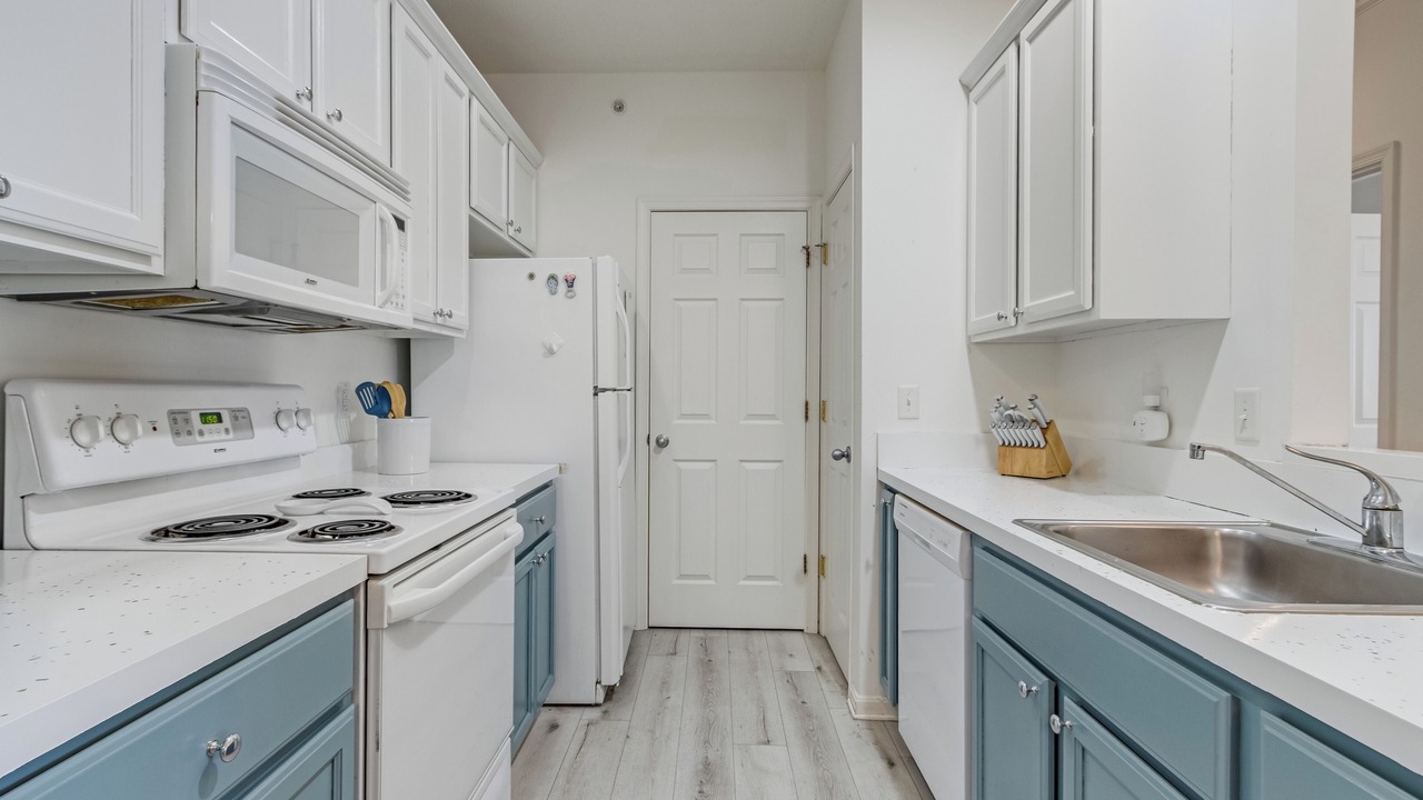Photo of Kitchen in Villages of Five Points