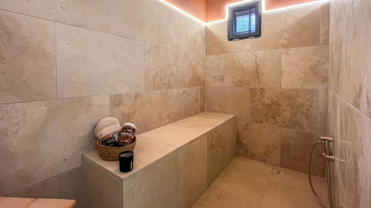 Photo of Bathroom in Mornas