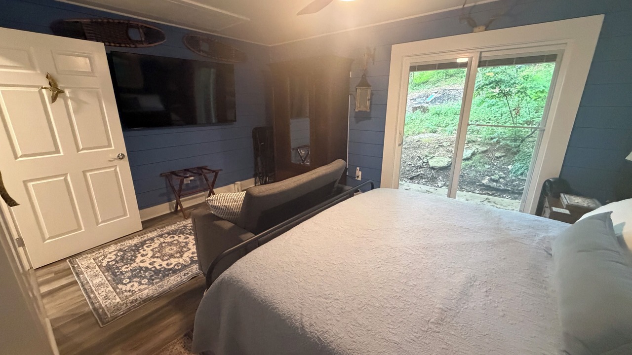 Photo of Bedroom in Springdale