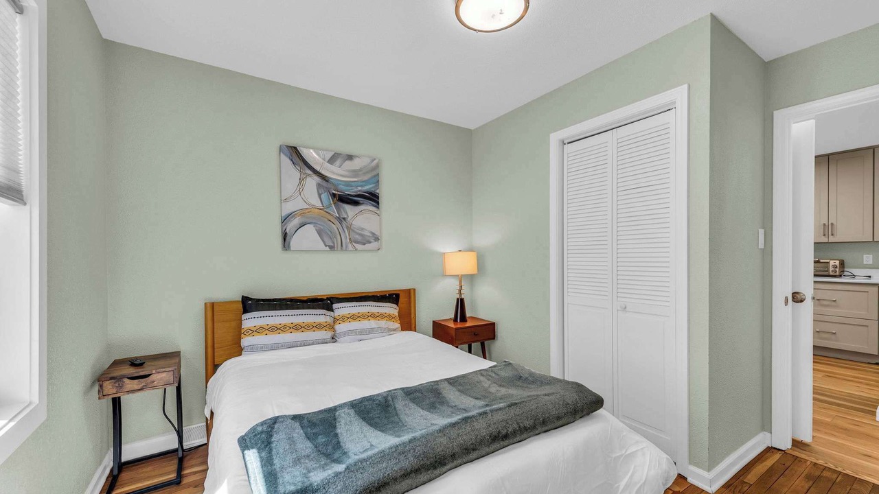 Photo of Bedroom in South Kansas City
