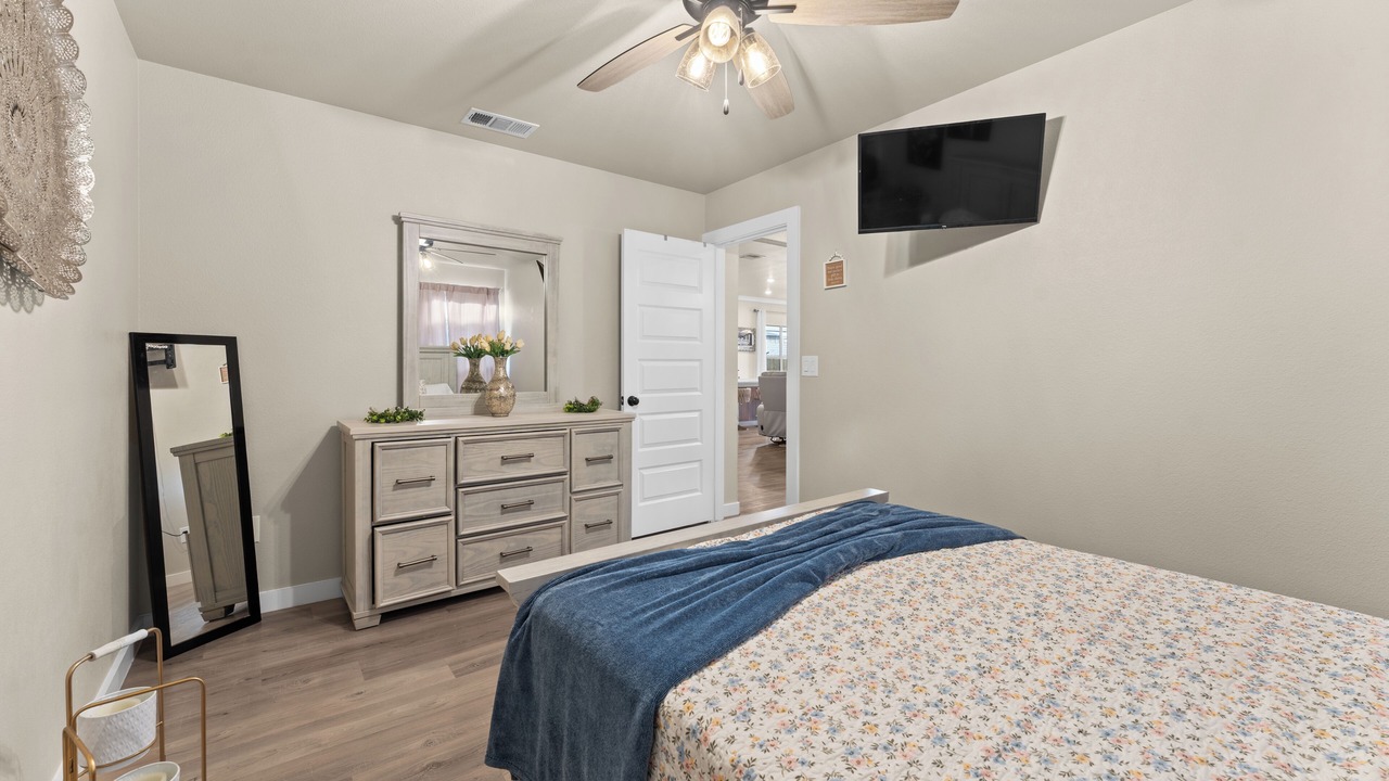 Photo of Bedroom in Midland