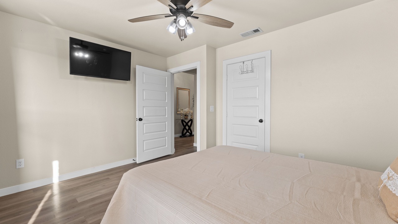 Photo of Bedroom in Midland