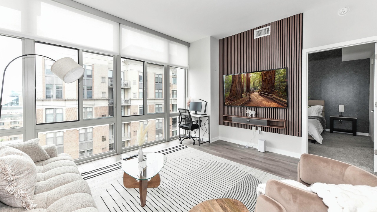 Photo of Bedroom in Crystal City