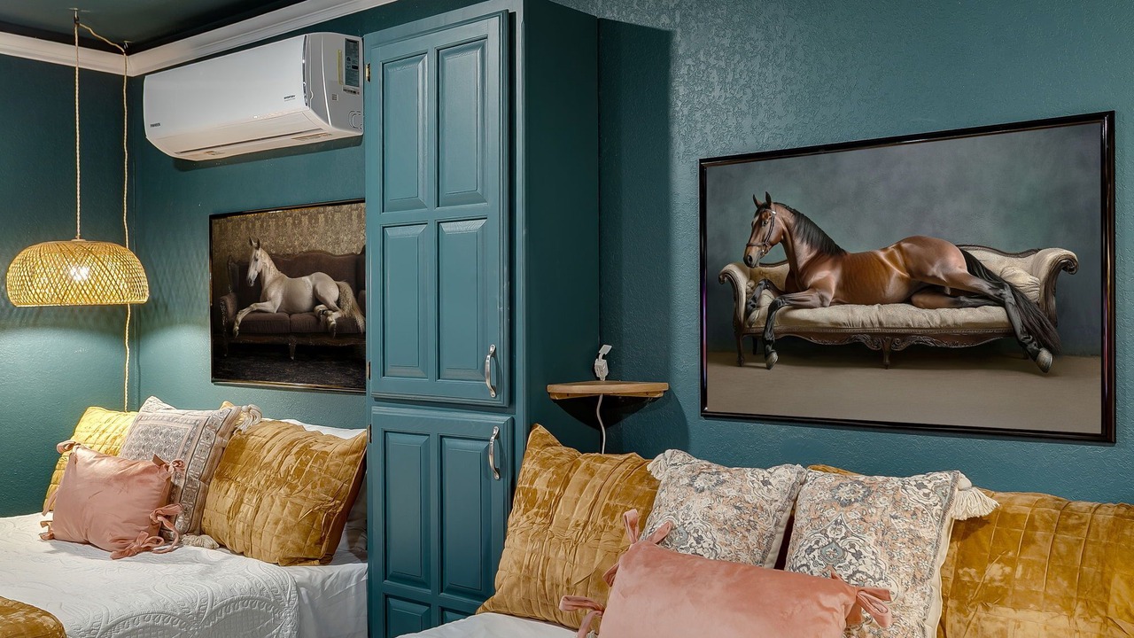 Photo of Bedroom in Edgecliff Village