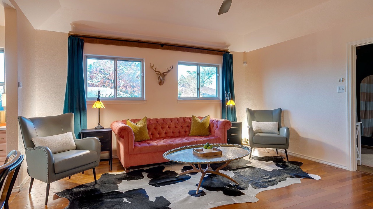 Photo of Livingroom in Edgecliff Village