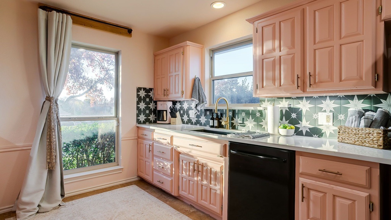 Photo of Kitchen in Edgecliff Village
