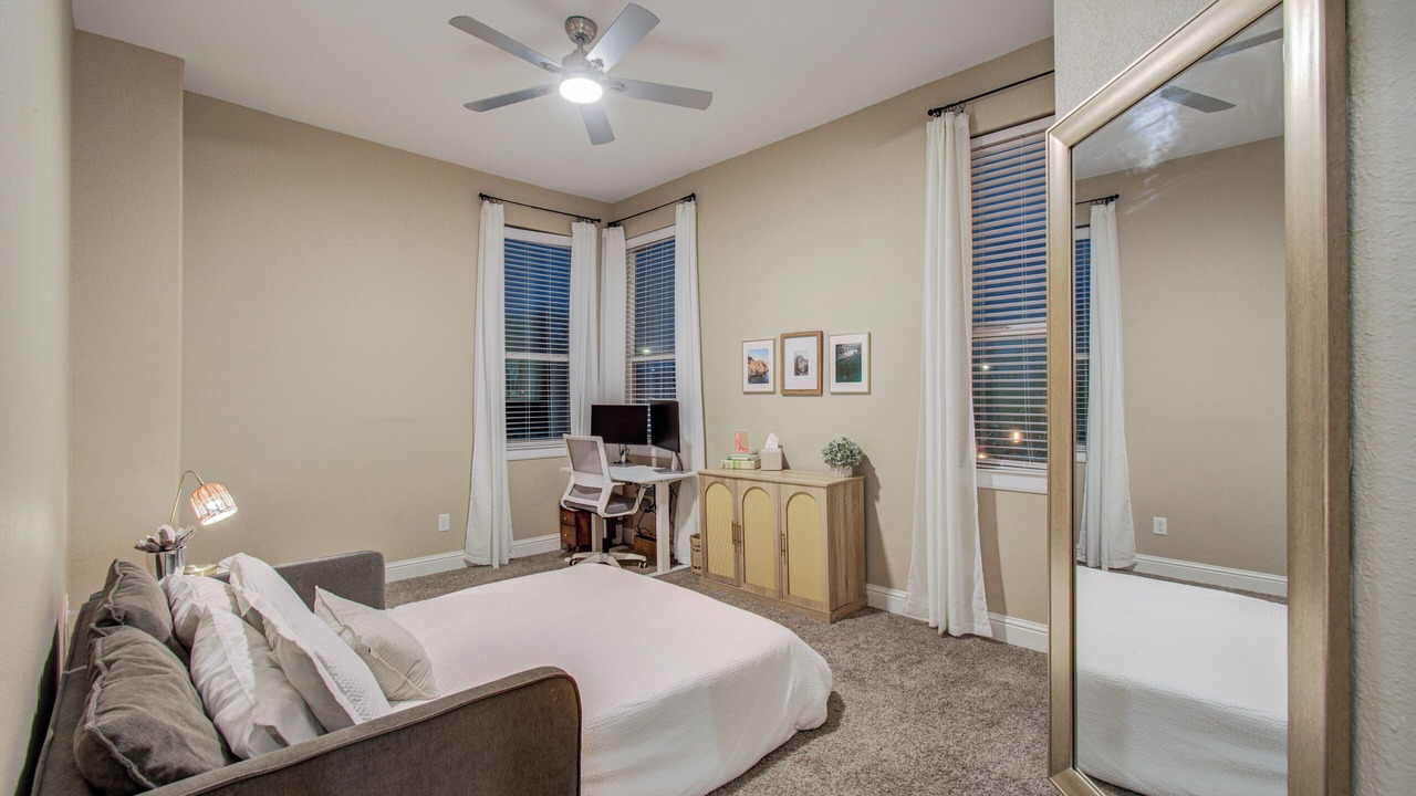 Photo of Bedroom in Greater East End