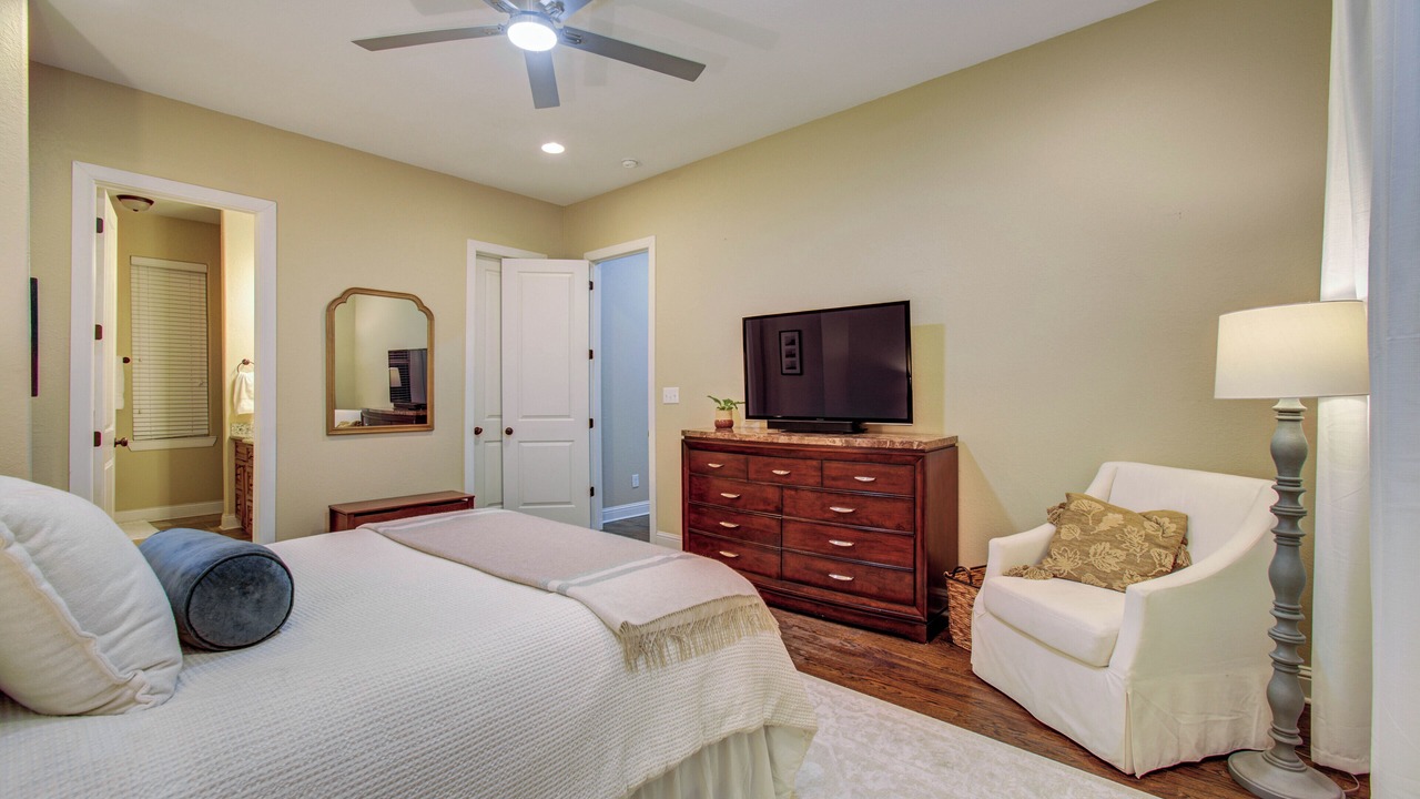 Photo of Bedroom in Greater East End