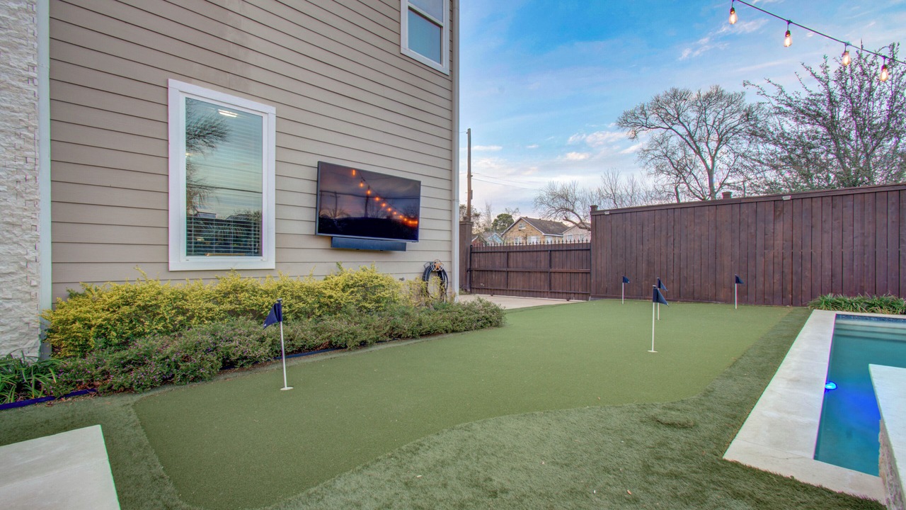 Photo of Outdoor in Greater East End