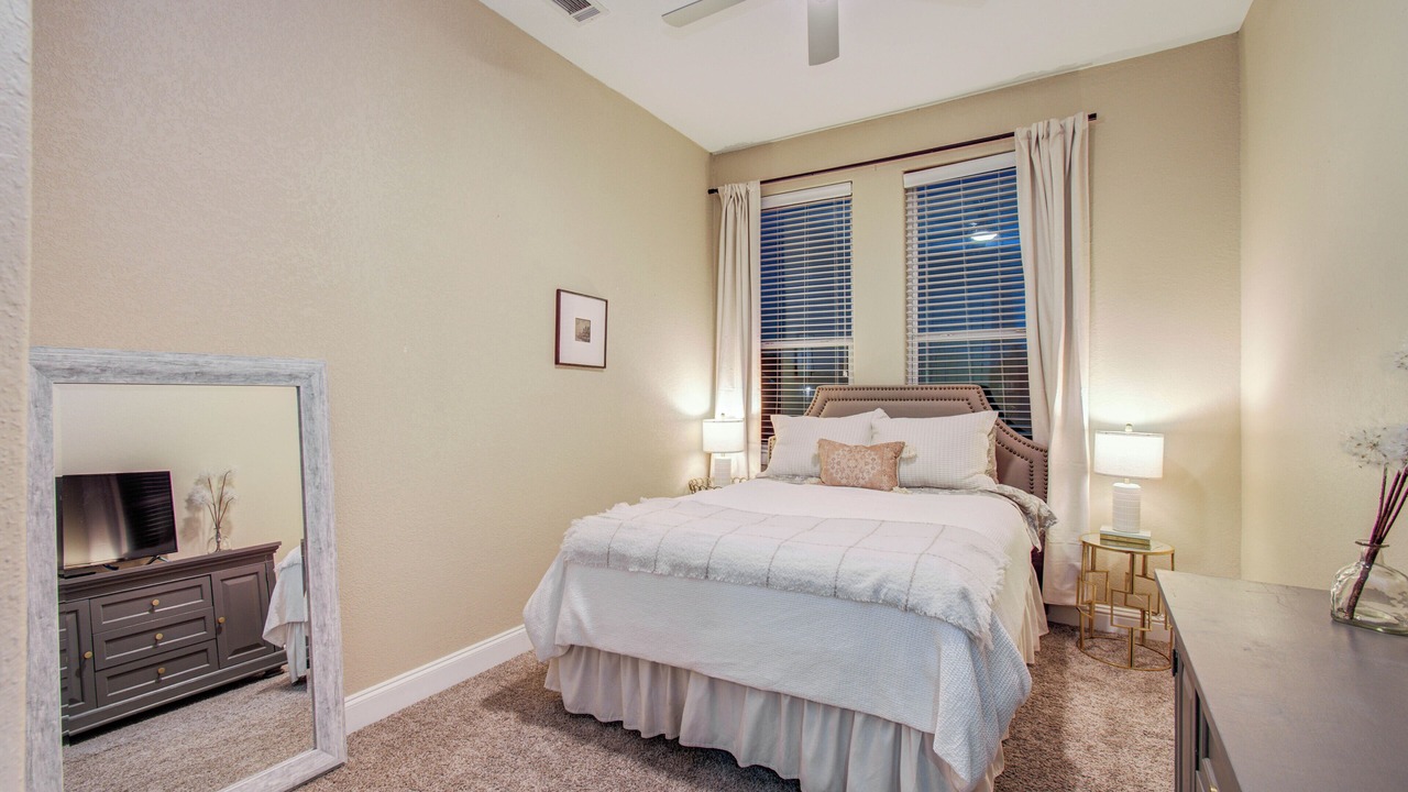 Photo of Bedroom in Greater East End