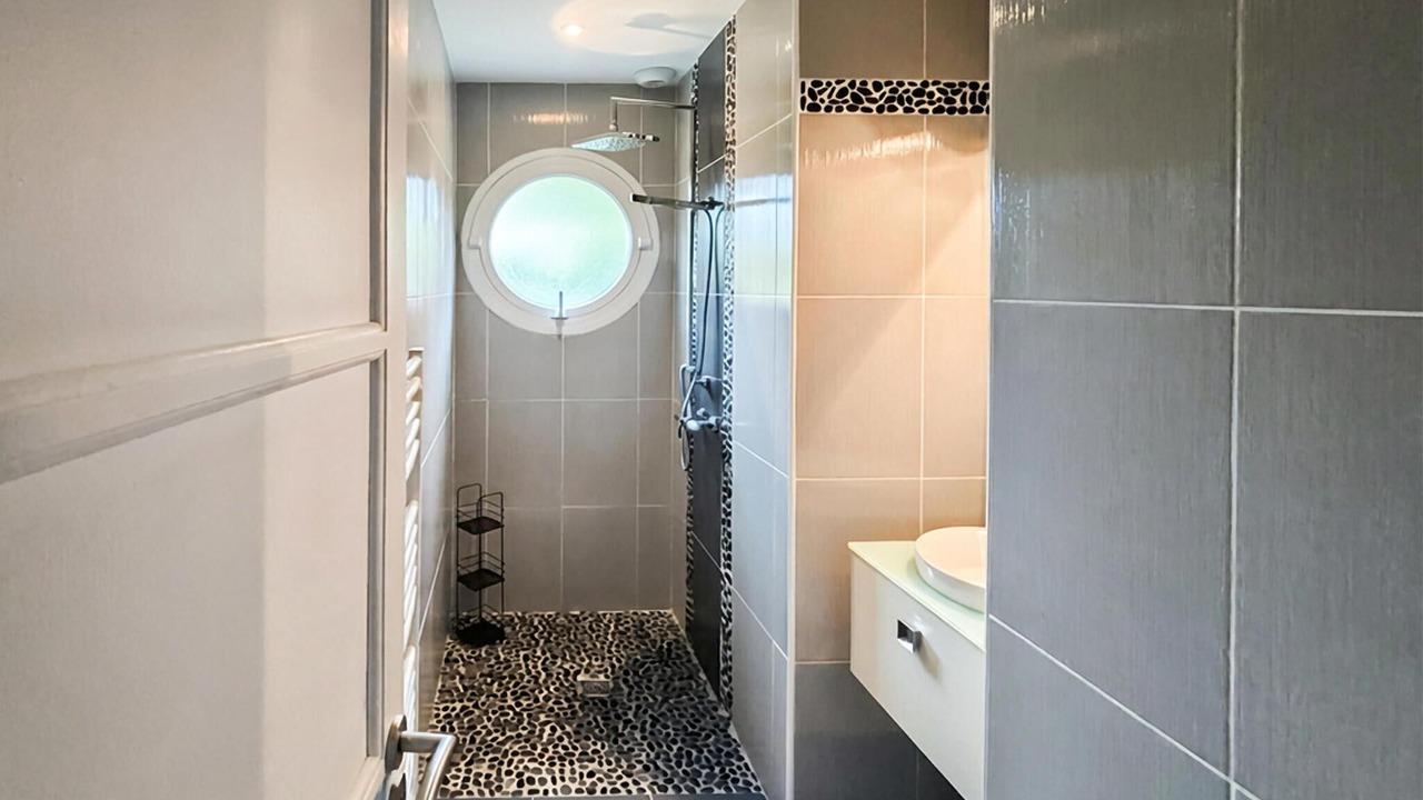 Photo of Bathroom in Tarnes