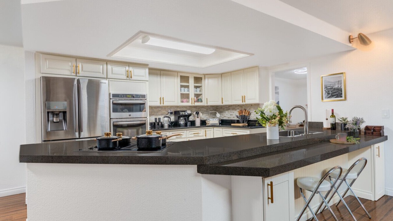 Photo of Kitchen in Shoreline