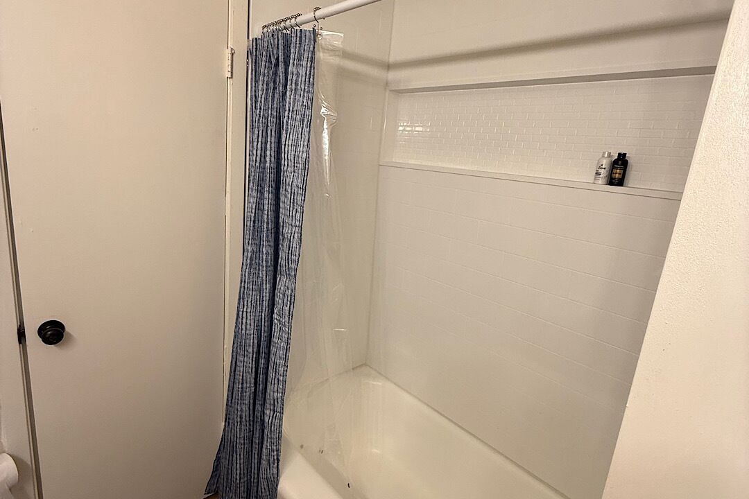 Photo of Bathroom in Port Neches