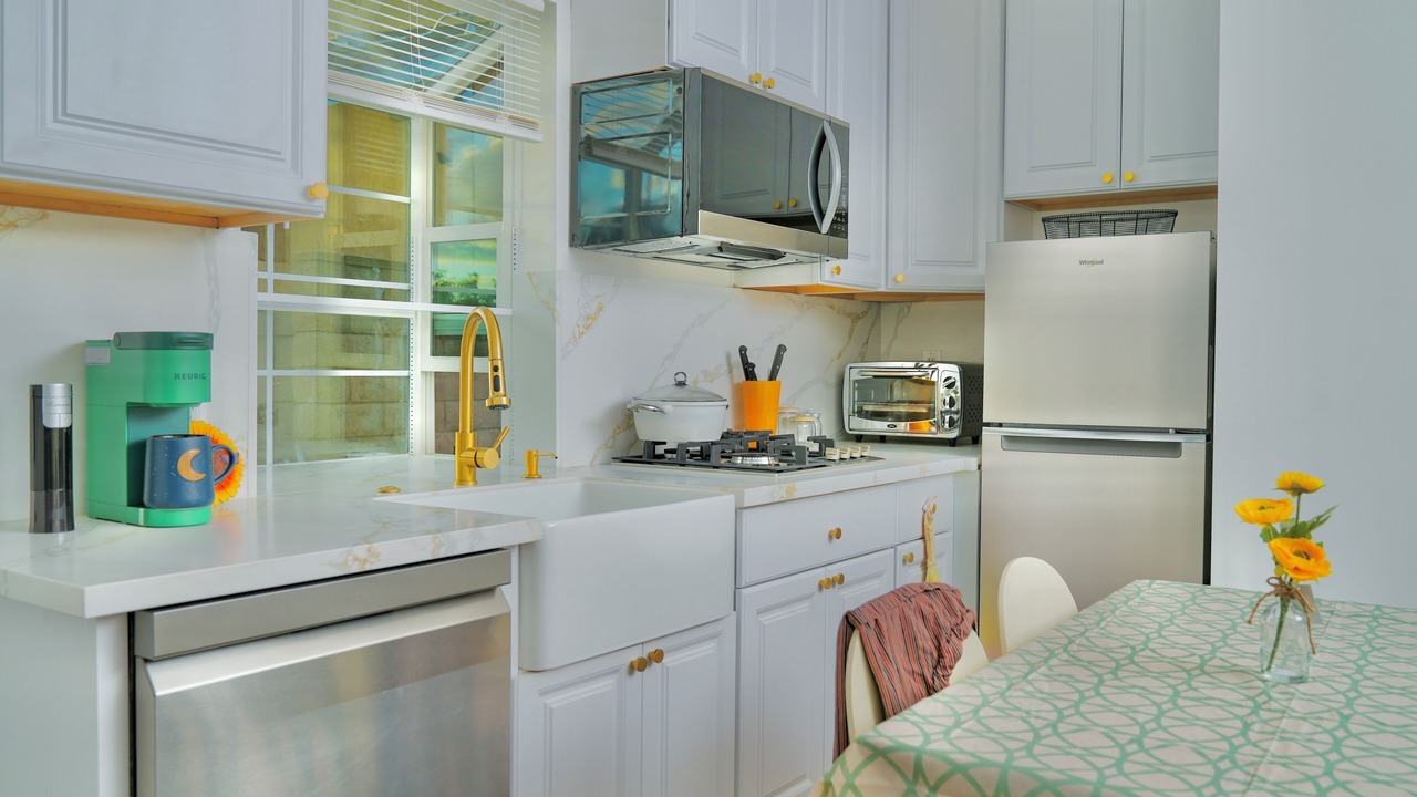 Photo of Kitchen in Canoga Park