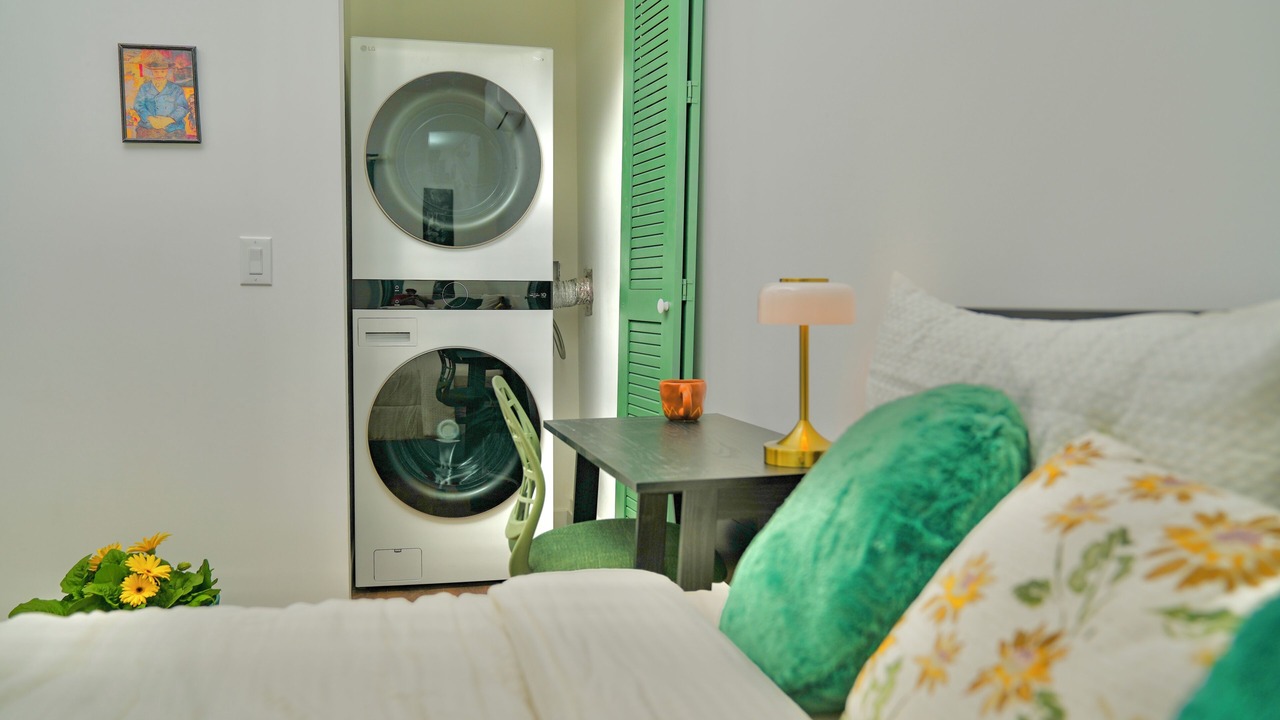 Photo of Bedroom in Canoga Park
