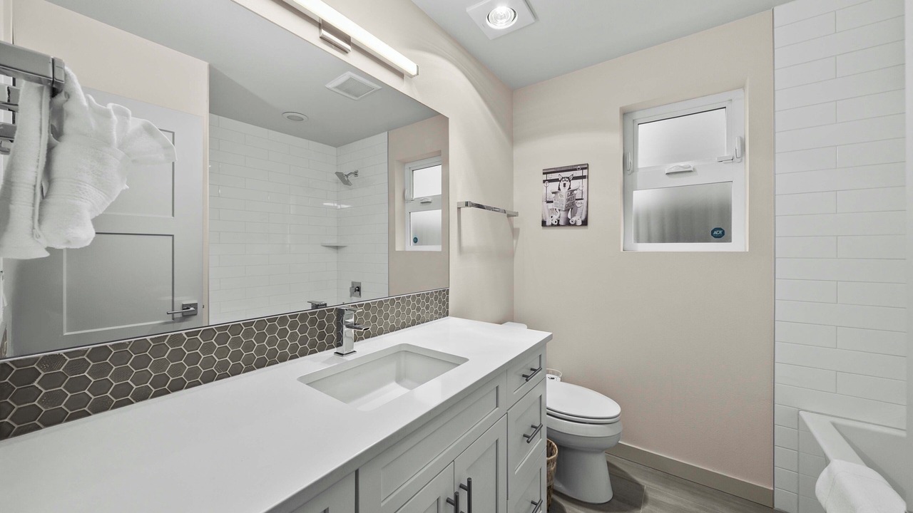 Photo of Bathroom in University District