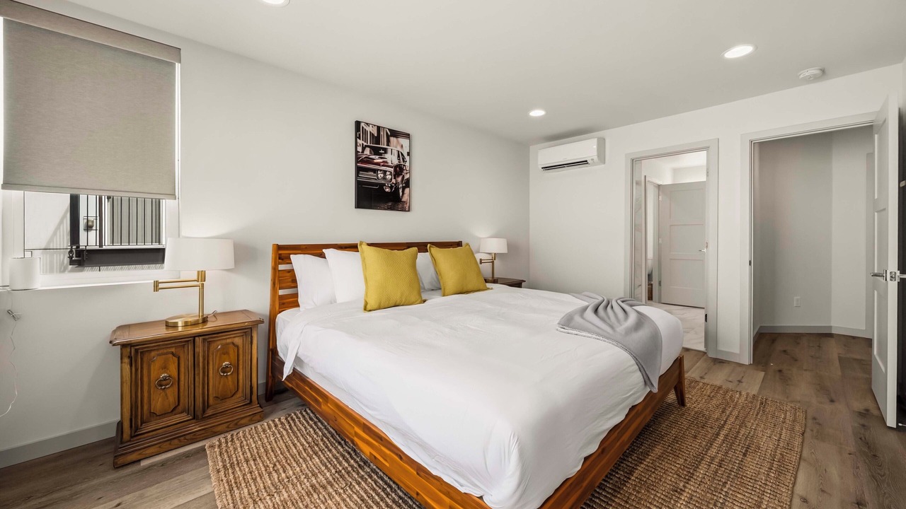 Photo of Bedroom in University District