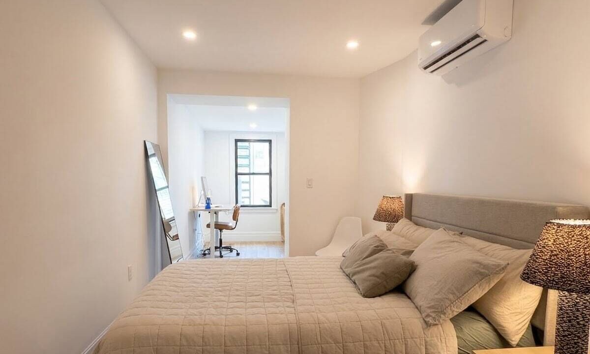 Photo of Bedroom in Ocean Hill