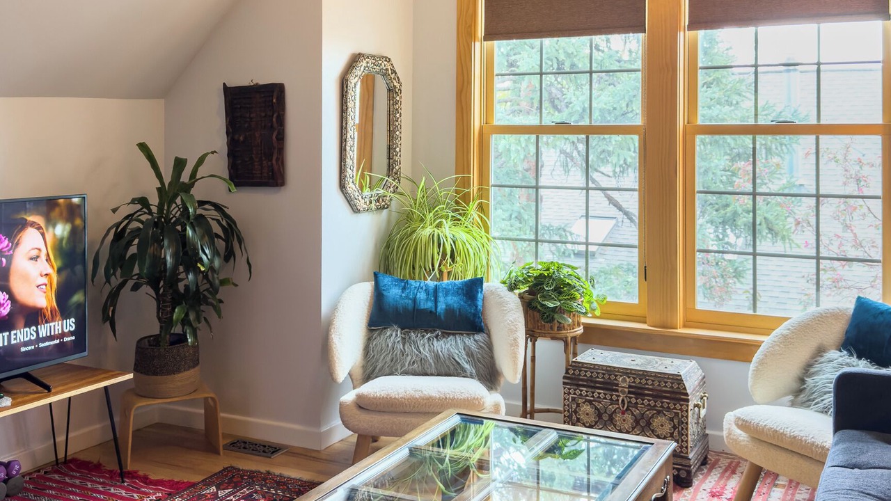 Photo of Livingroom in Central Boulder