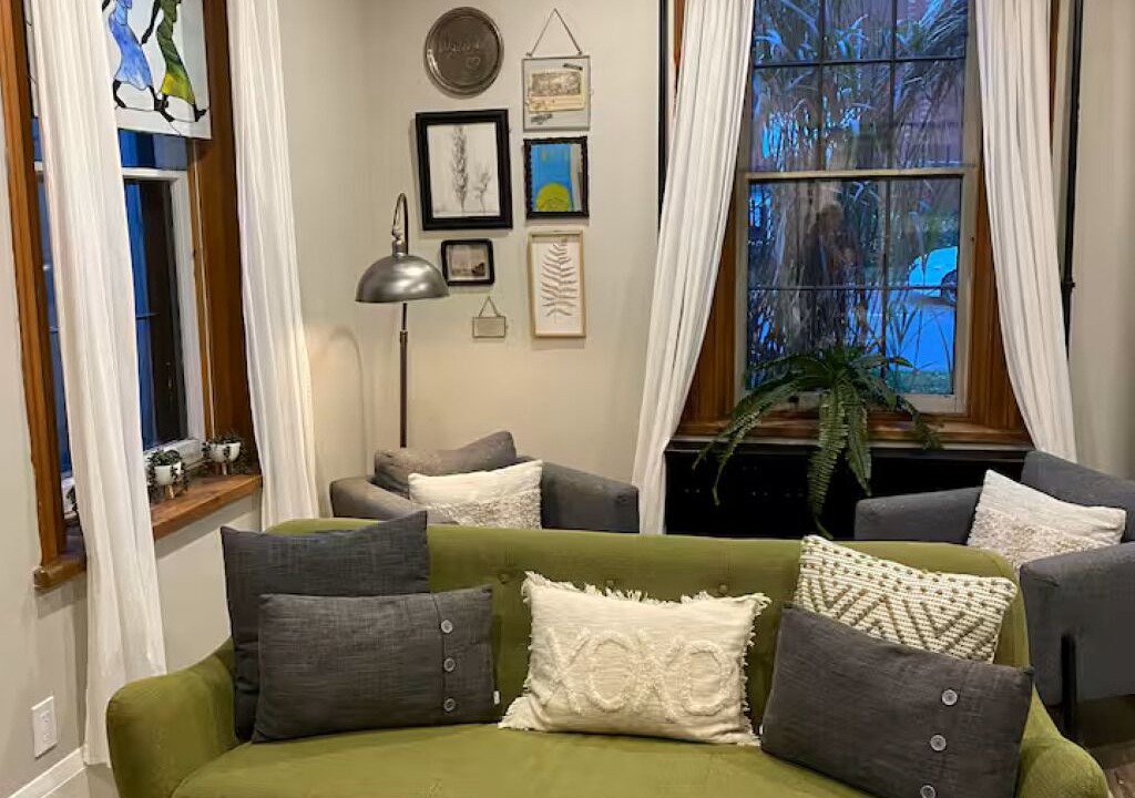 Photo of Livingroom in Elora
