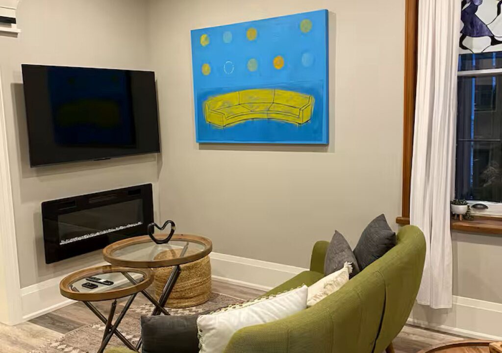 Photo of Livingroom in Elora