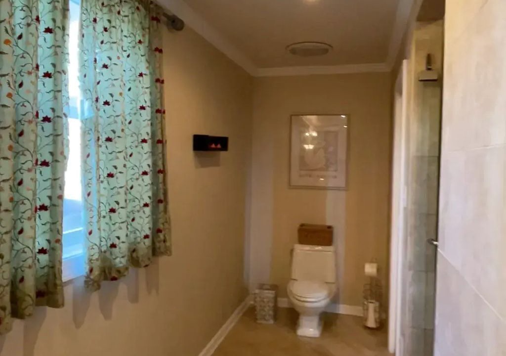Photo of Bathroom in Squirrel Hill South