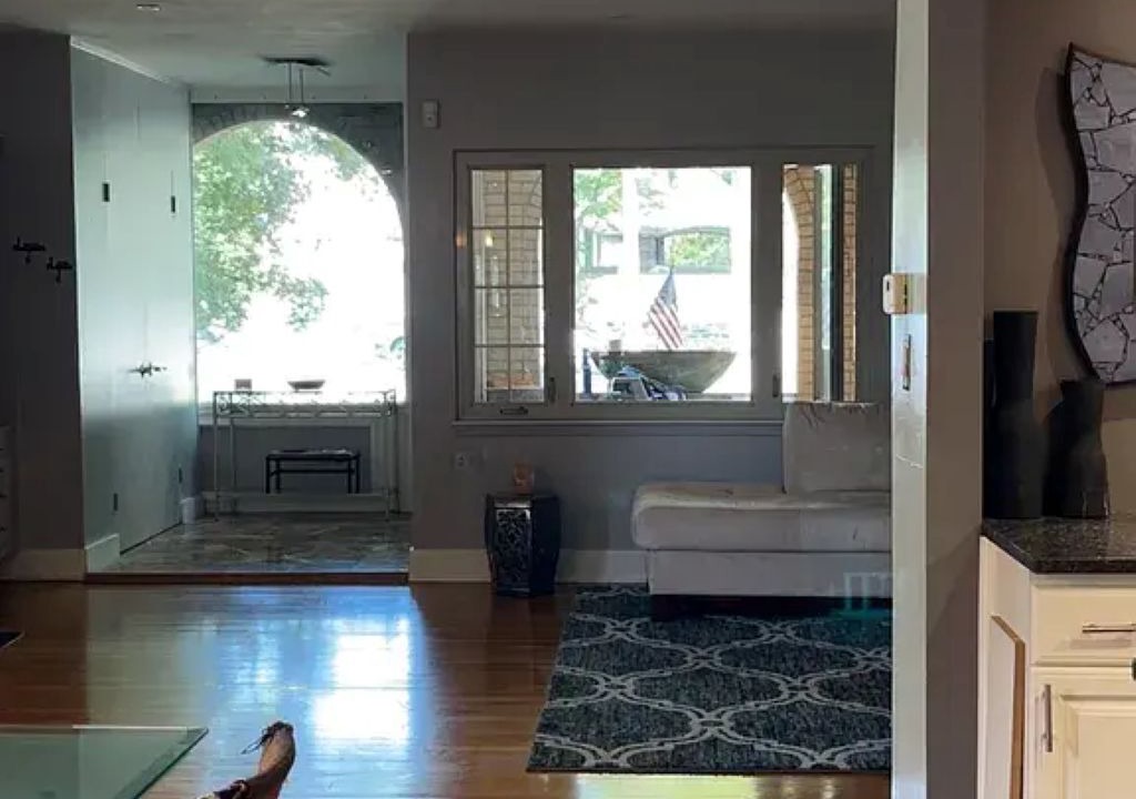 Photo of Livingroom in Squirrel Hill South