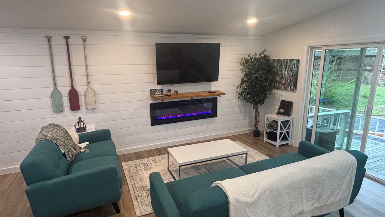 Photo of Livingroom in Enchanted Oaks