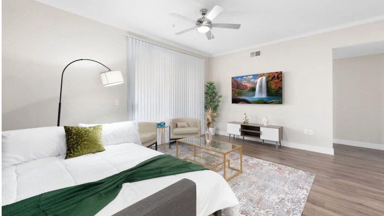 Photo of Bedroom in McDowell Mountain Apartments
