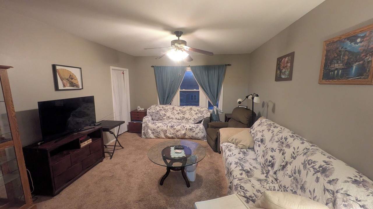 Photo of Livingroom in Blasdell