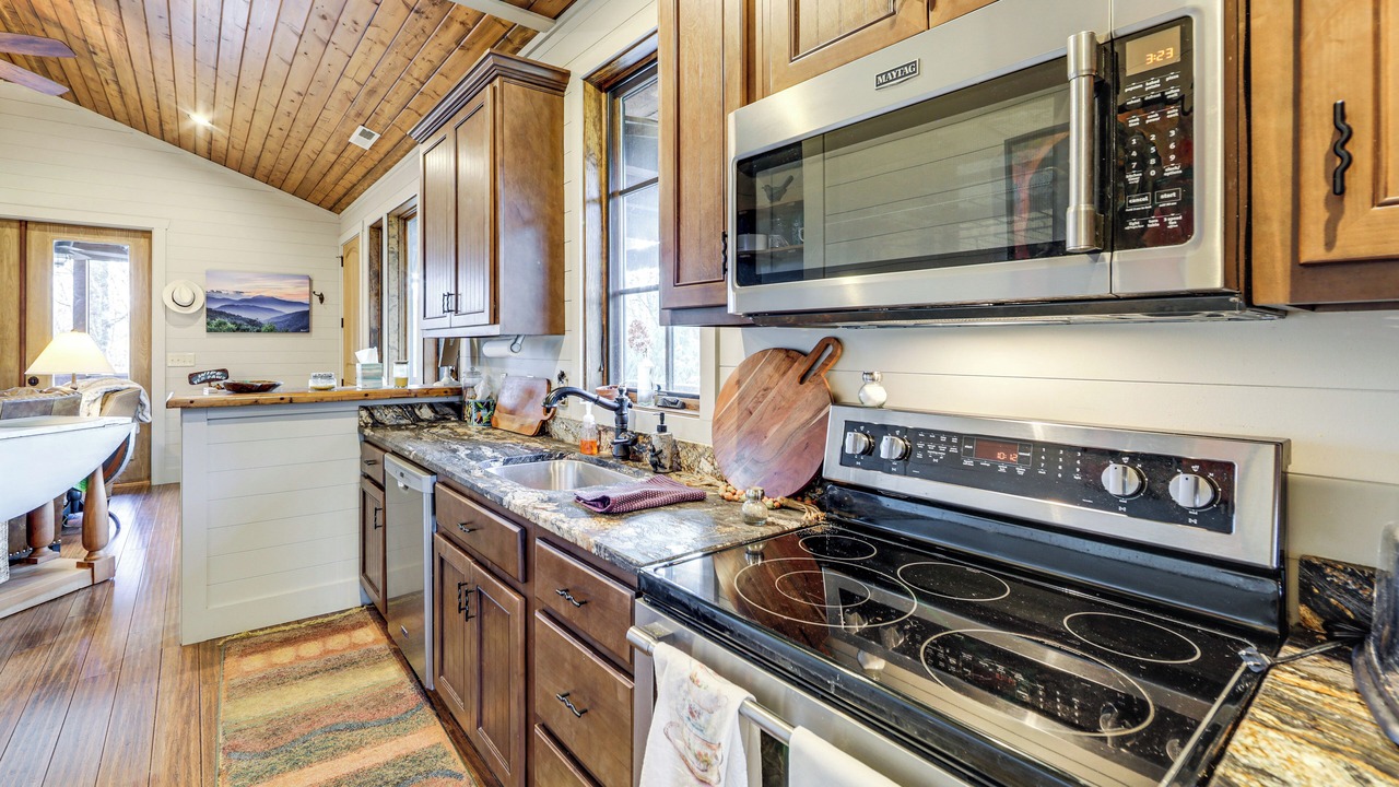 Photo of Kitchen in Tuckasegee