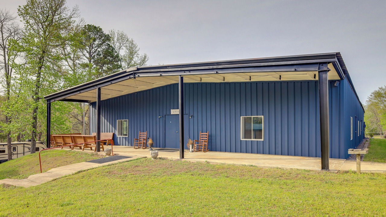 Photo of Outdoor in Clinton