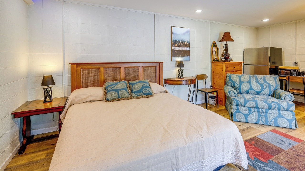 Photo of Bedroom in Clinton