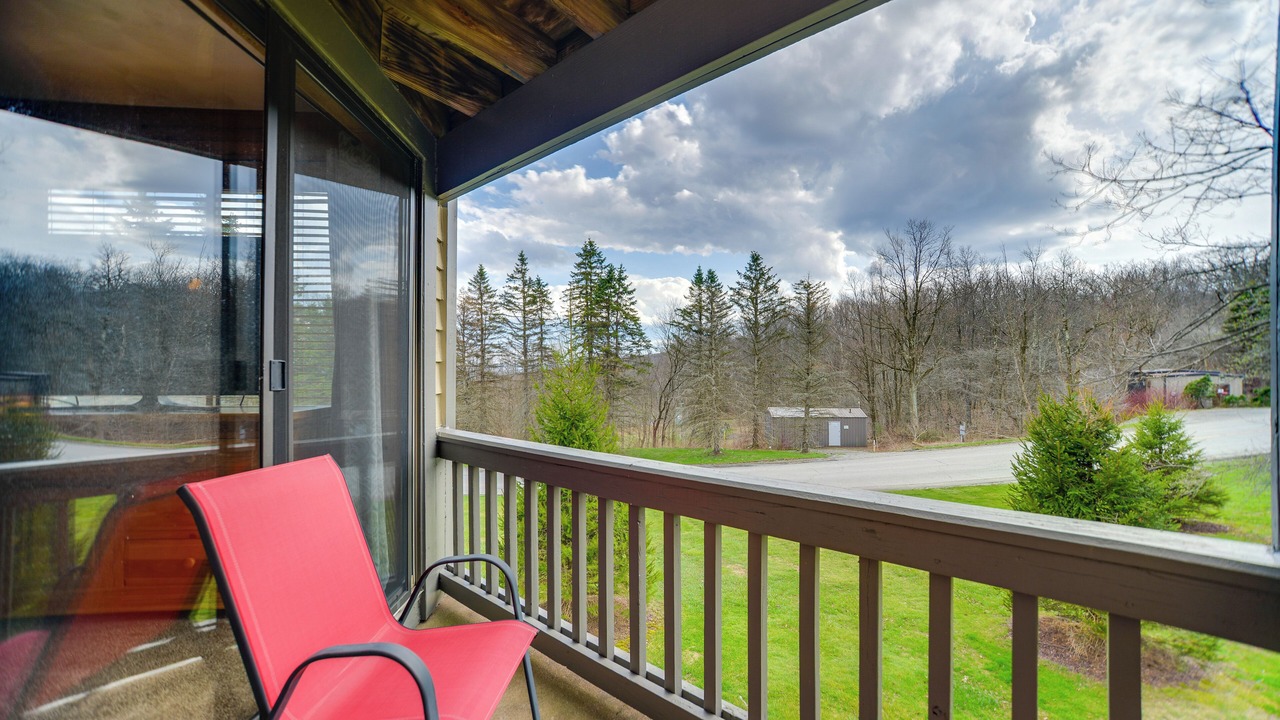 Photo of Patio Balcony in Seven Springs