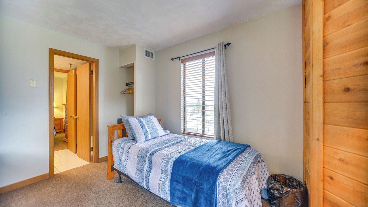 Photo of Bedroom in Seven Springs