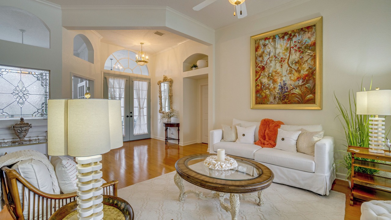 Photo of Livingroom in Riverwood