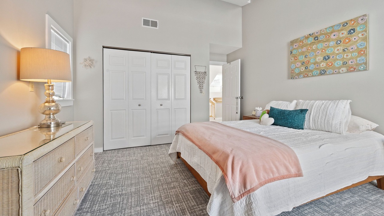 Photo of Bedroom in York Beach