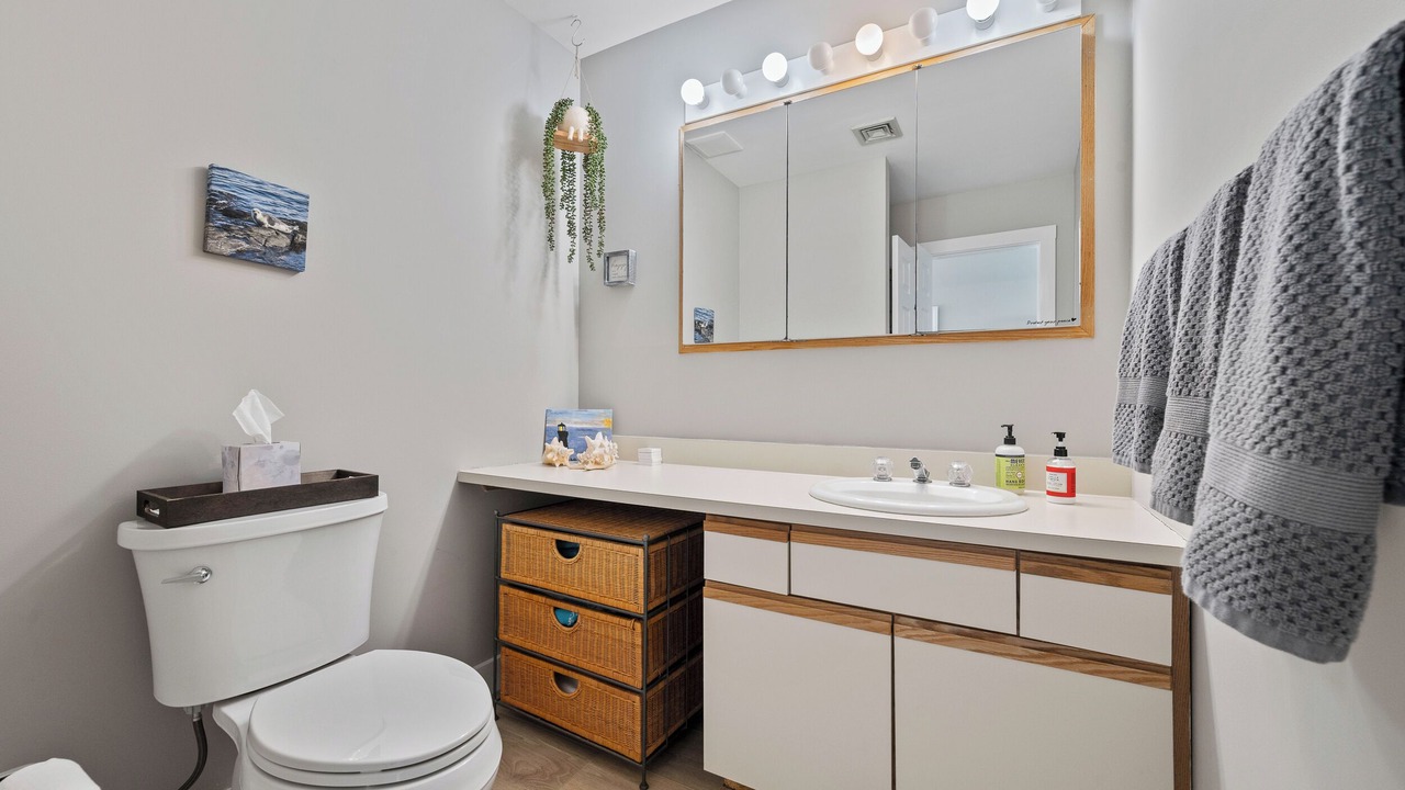 Photo of Bathroom in York Beach