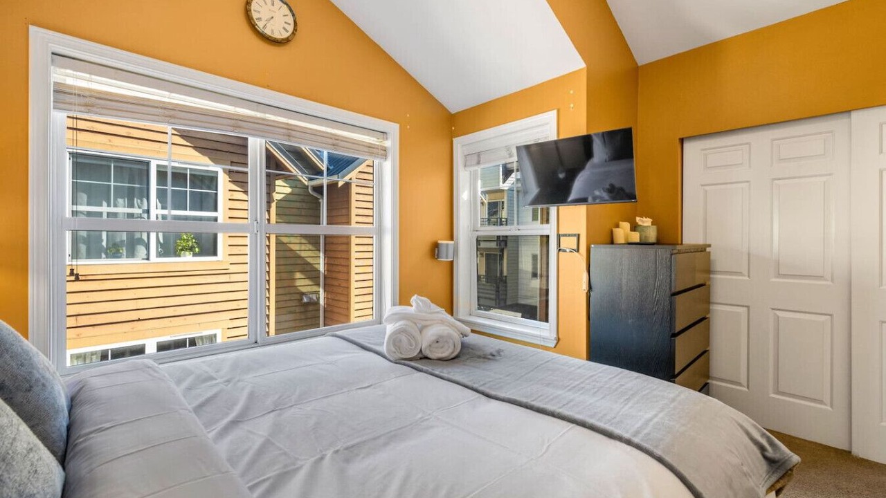 Photo of Bedroom in Fremont