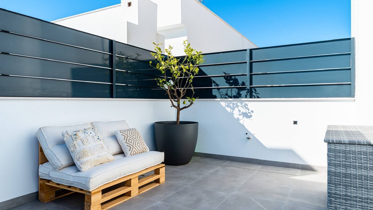 Photo of Patio Balcony in Daya Vieja