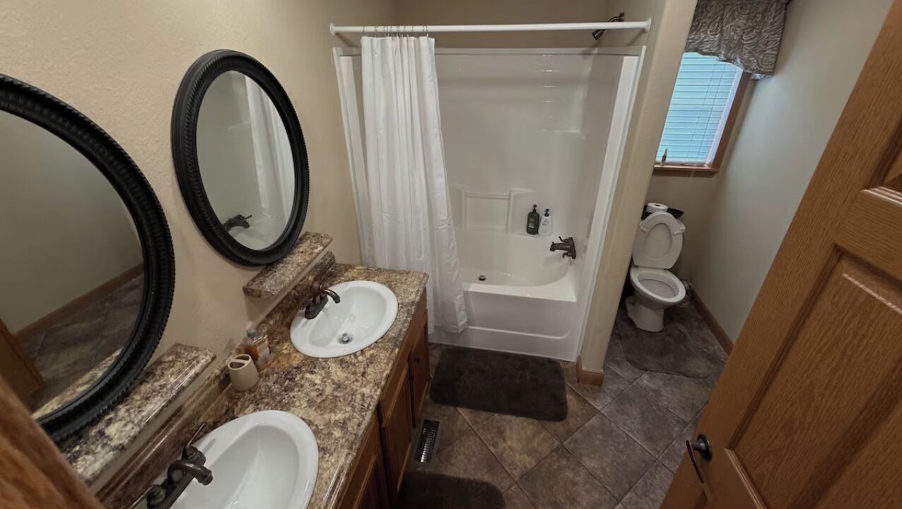 Photo of Bathroom in Jay