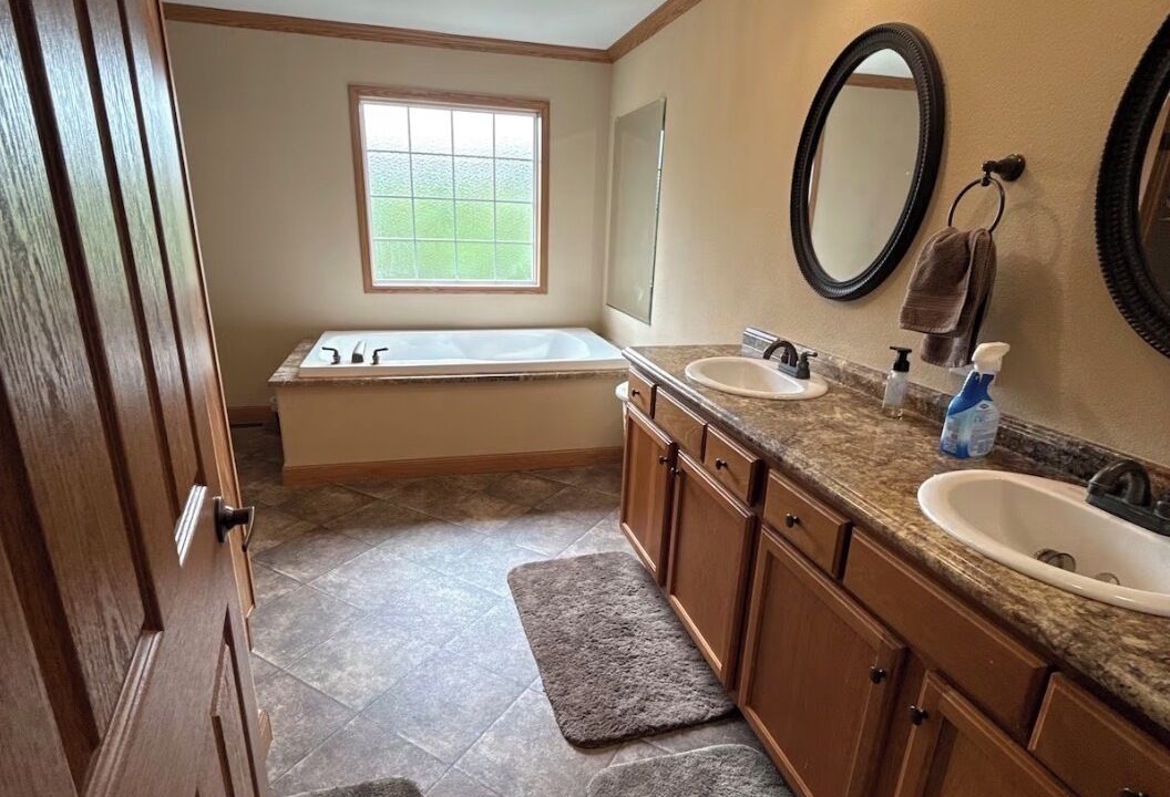 Photo of Bathroom in Jay