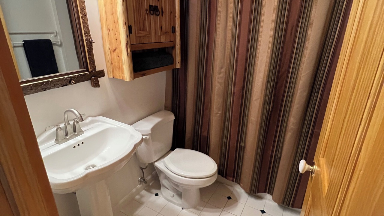 Photo of Bathroom in Jay