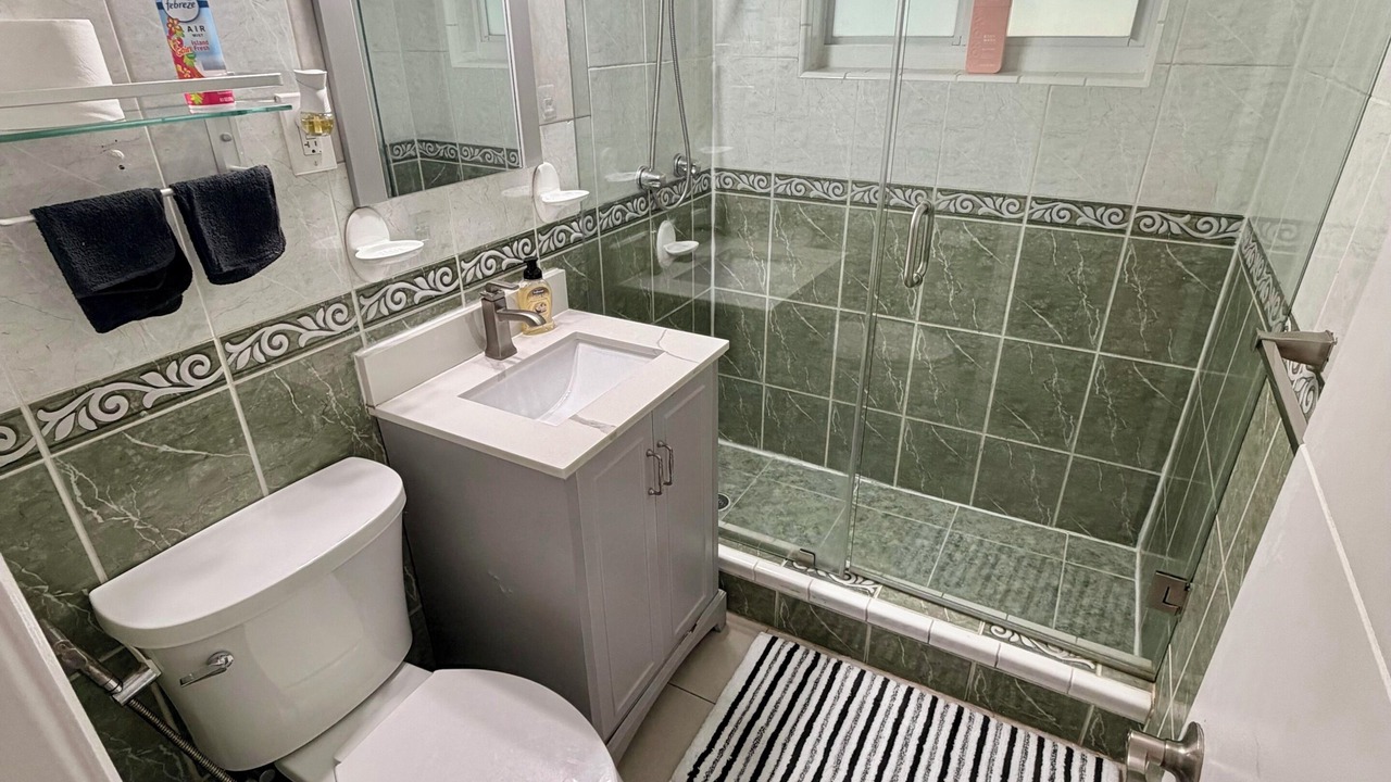 Photo of Bathroom in Flagami
