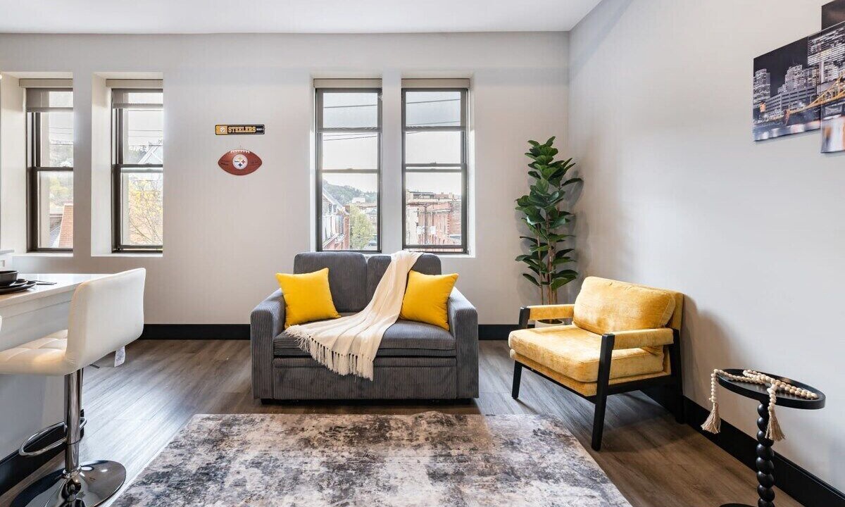 Photo of Livingroom in South Side Flats