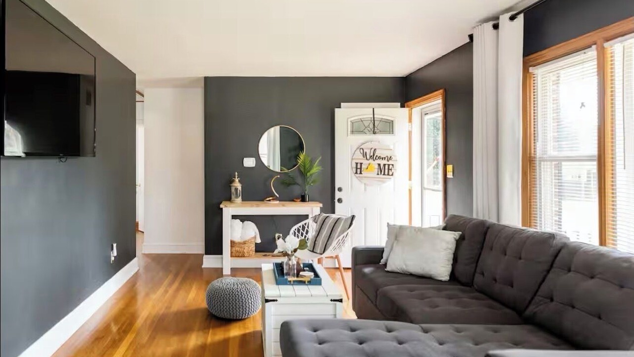 Photo of Livingroom in Colonial Heights